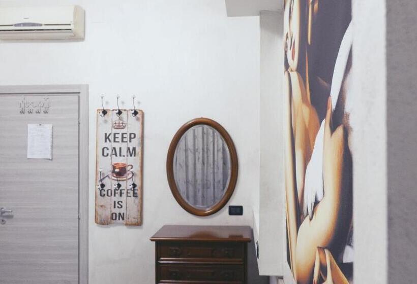 Bed and Breakfast L Antenna