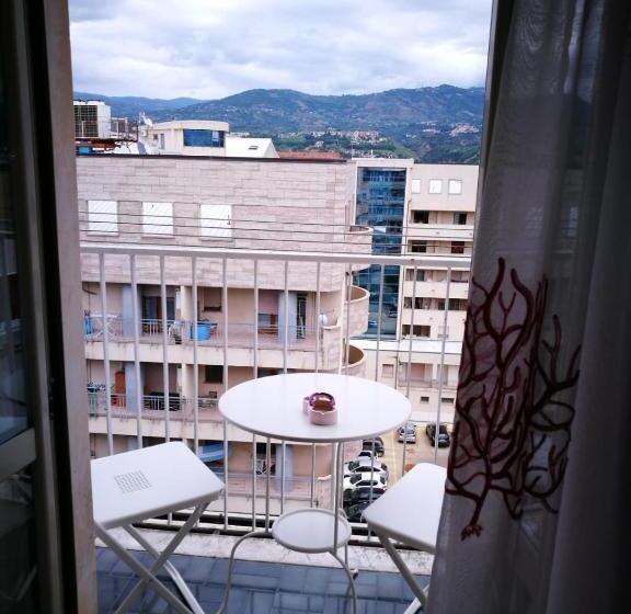 ベッドアンドブレックファースト L Attico