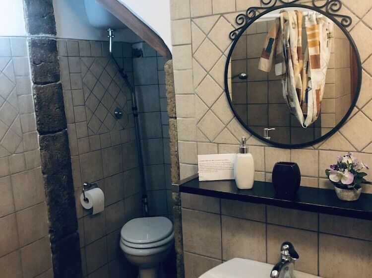 ベッドアンドブレックファースト La Locanda Del Borgo