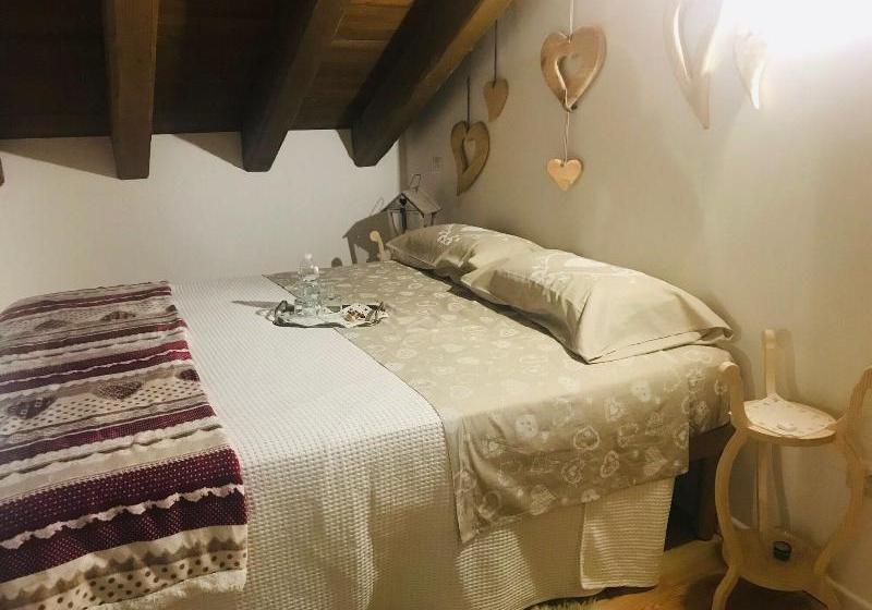 ベッドアンドブレックファースト La Voce Del Tempo