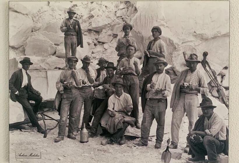 مبيت وإفطار Mikeme