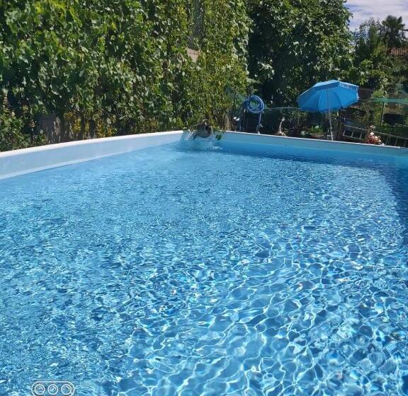 مبيت وإفطار Oca Carolina