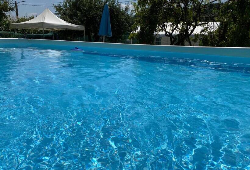 مبيت وإفطار Oca Carolina