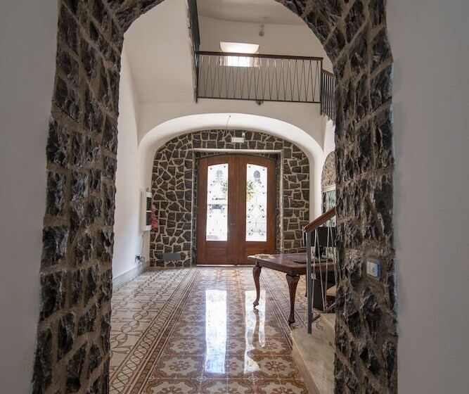 צימר Palazzo Caracciolo Del Sole