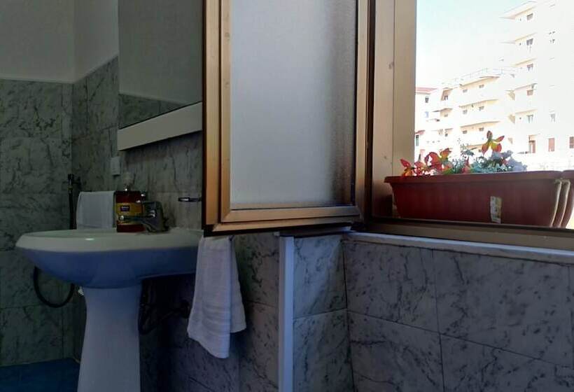 צימר Port Village Vesuvius