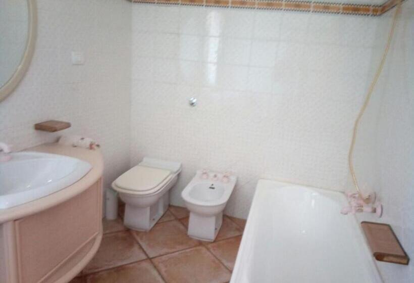 مبيت وإفطار Sa Domu Sarda Case Vacanze