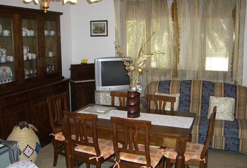 مبيت وإفطار Sa Domu Sarda Case Vacanze