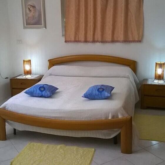 مبيت وإفطار Sa Domu Sarda Case Vacanze