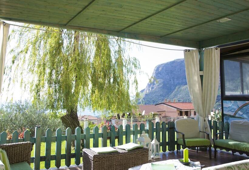 مبيت وإفطار Villa Armonia