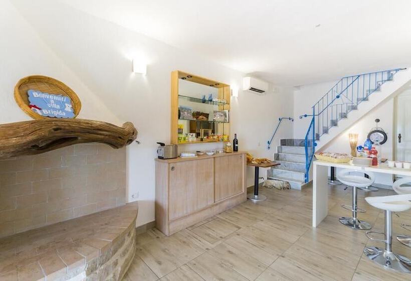 مبيت وإفطار Villa Brigida