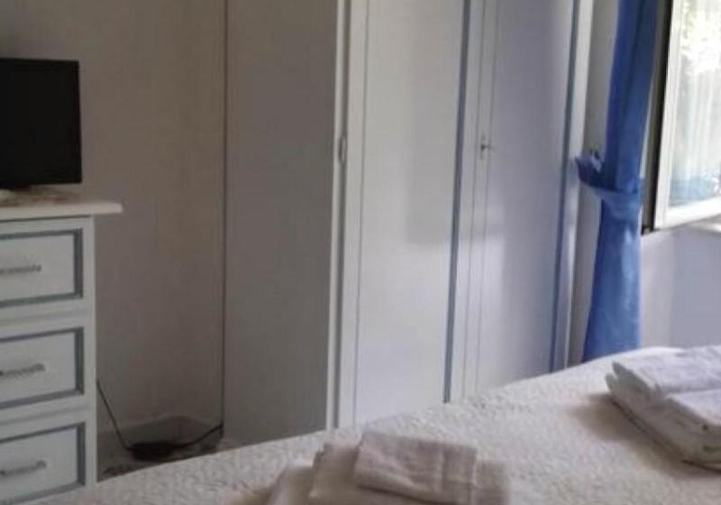 Bed and Breakfast Villa Elena Al Porto Formia