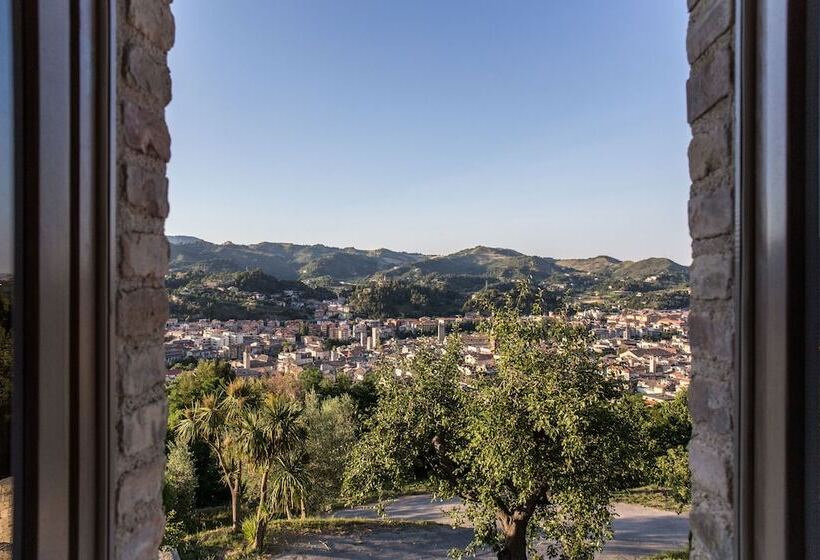 مبيت وإفطار Villa Fortezza Antique Rooms