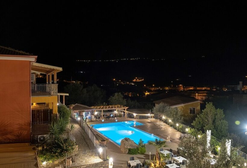 فندق فئة نجمة واحدة Cilento Holiday Village