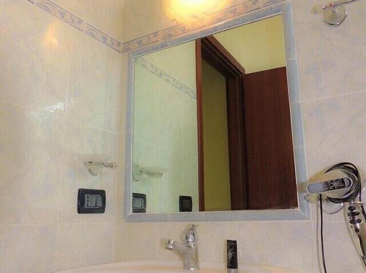 فندق فئة نجمة واحدة La Zagara