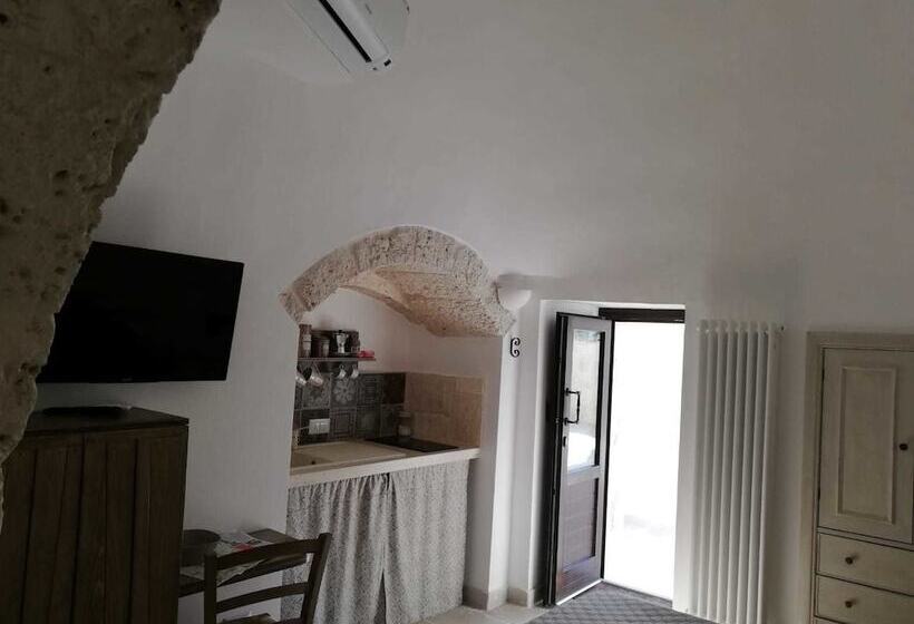 Хостел Trulli In Corte
