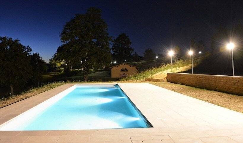 교외 호텔 Agriturismo Le Case