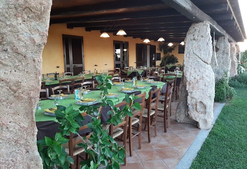 교외 호텔 Agriturismo Lu Nodu