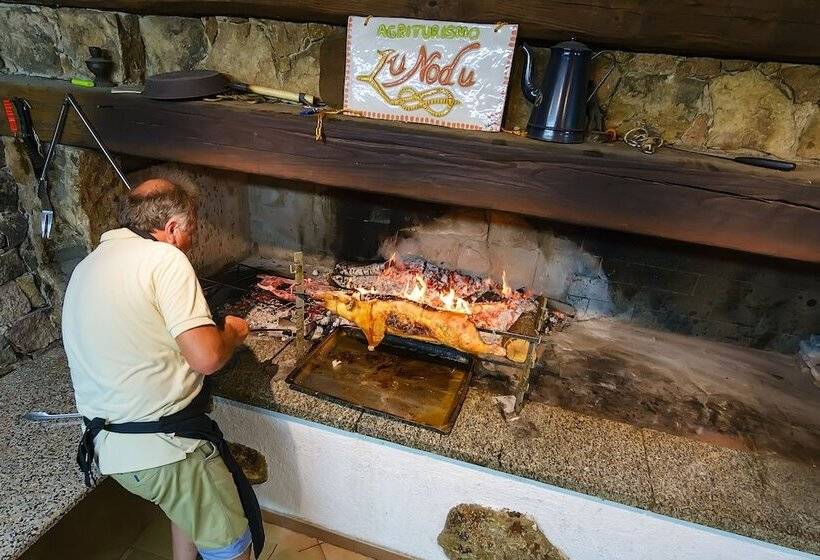 교외 호텔 Agriturismo Lu Nodu