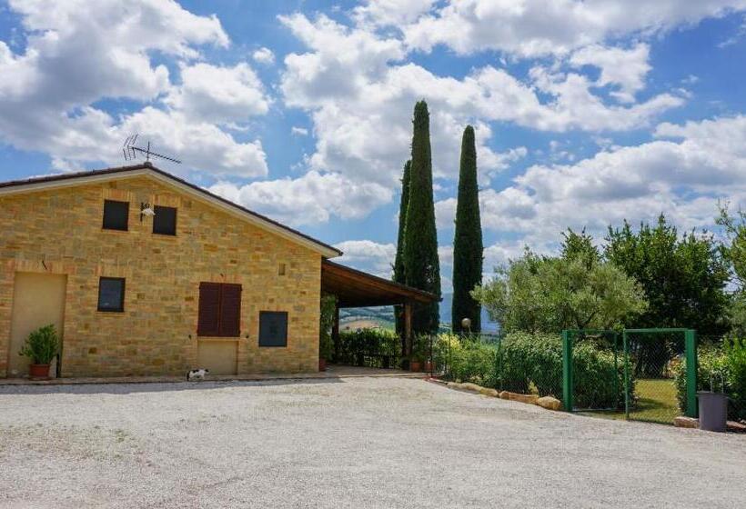 בית מלון כפרי Agriturismo Pascucci