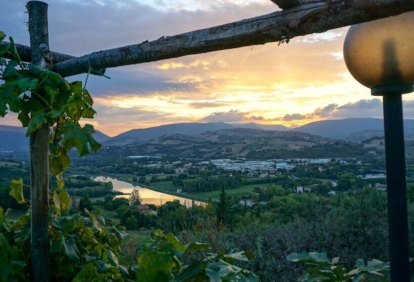 בית מלון כפרי Agriturismo Pascucci