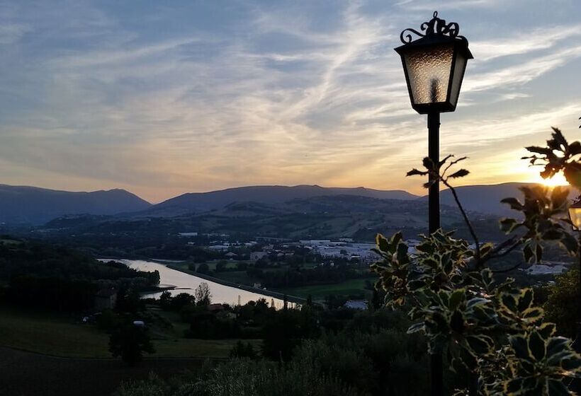 בית מלון כפרי Agriturismo Pascucci