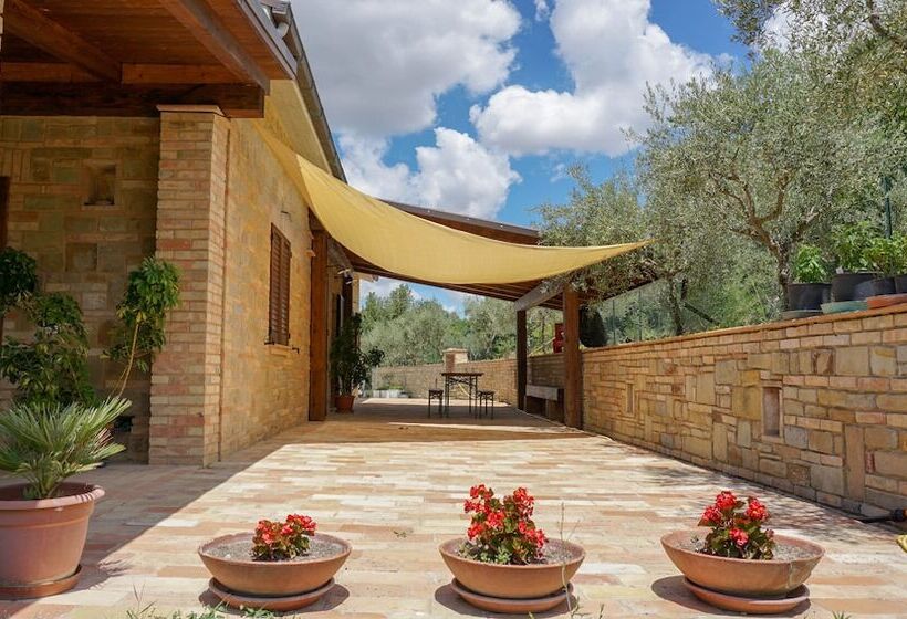 בית מלון כפרי Agriturismo Pascucci