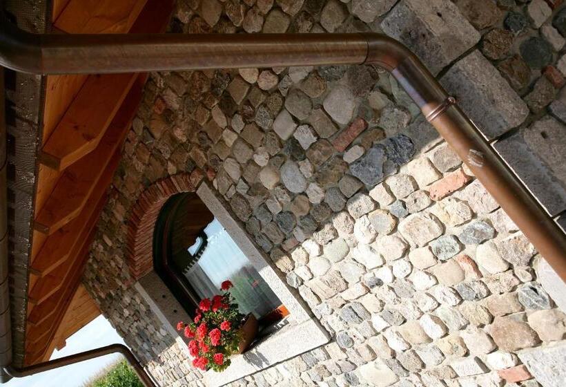 田舎風ホテル Agriturismo Residence Caporale