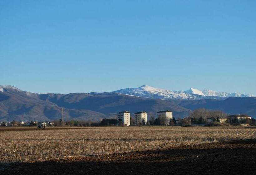 田舎風ホテル Agriturismo Residence Caporale
