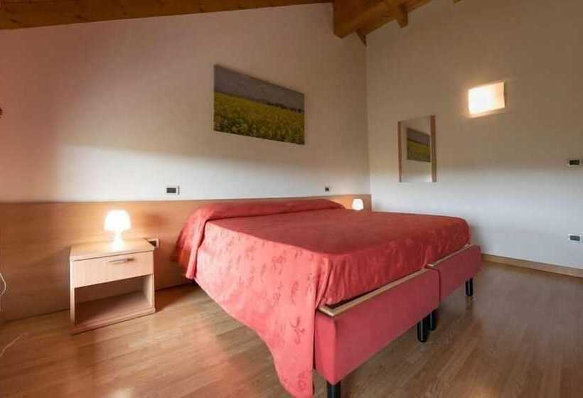 田舎風ホテル Agriturismo Residence Caporale