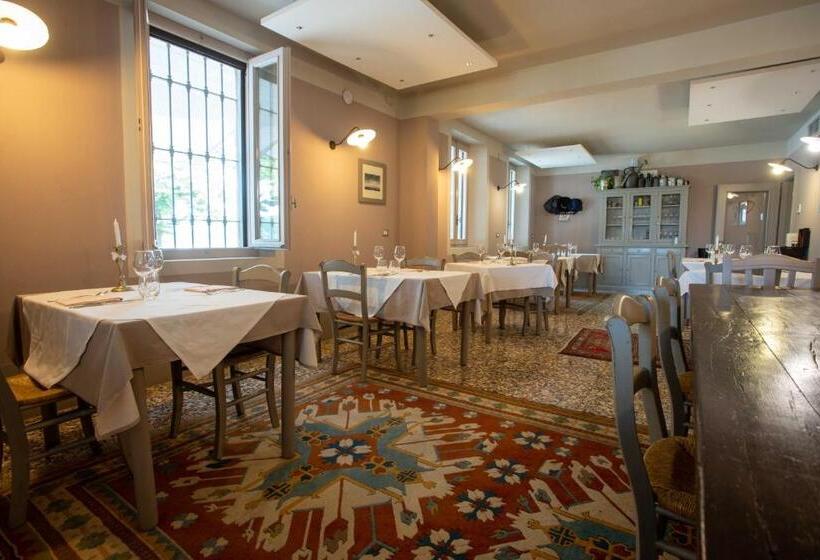 교외 호텔 La Finestra Sul Po  Agriturismo