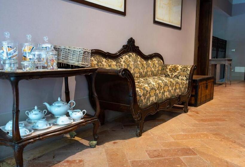 교외 호텔 La Finestra Sul Po  Agriturismo