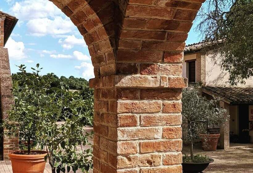 Сельский отель La Fonte Di Montebuono