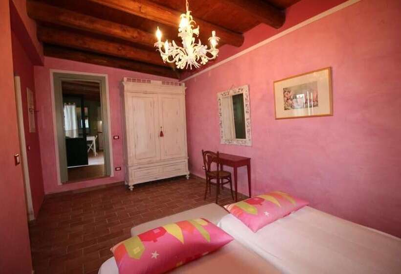 فندق ريفى Poggio Montali