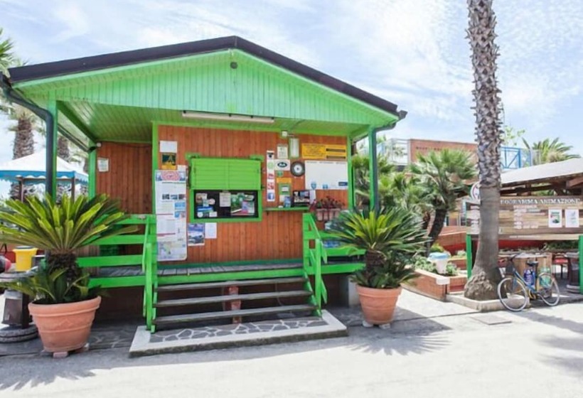 酒店 Villaggio Camping Duca Amedeo