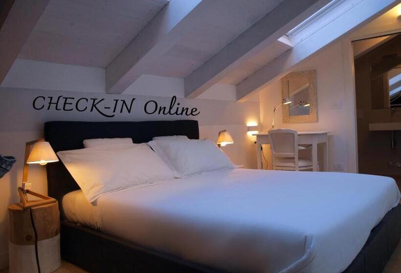 پانسیون Acquaderni Rooms