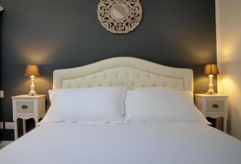 پانسیون Acquaderni Rooms