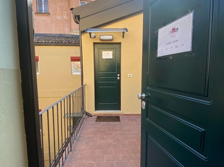 پانسیون Acquaderni Rooms