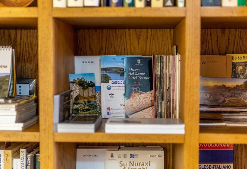 Пансион Affittacamere Is Coronas