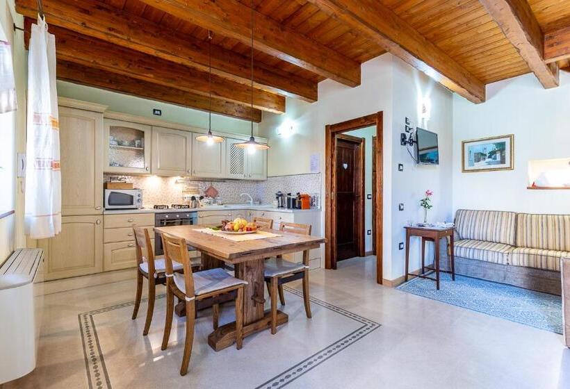 Пансион Affittacamere Is Coronas