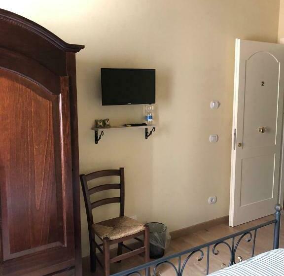 פנסיון Alloggi Per Uso Turistico A&m