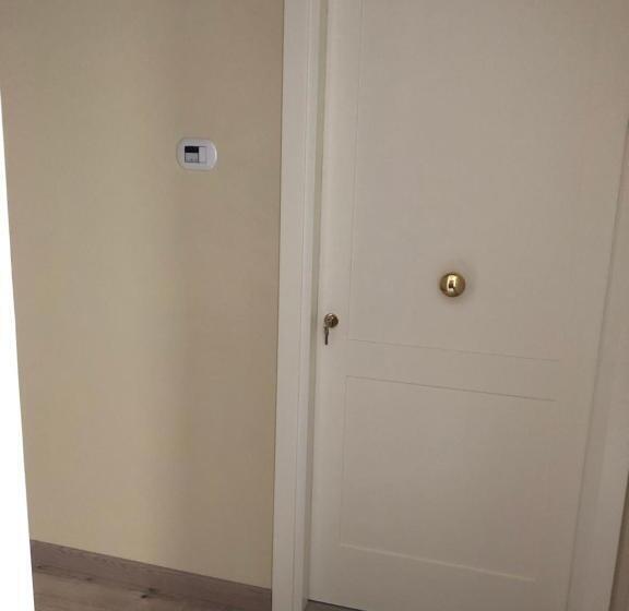 פנסיון Alloggi Per Uso Turistico A&m