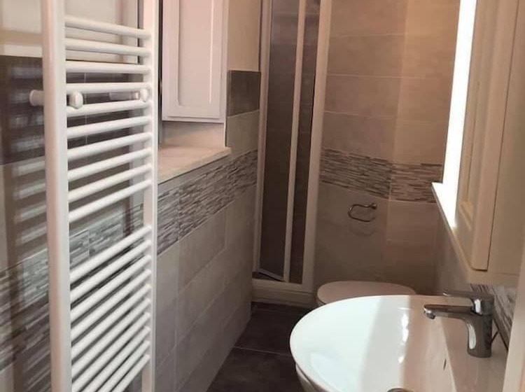 פנסיון Alloggi Per Uso Turistico A&m