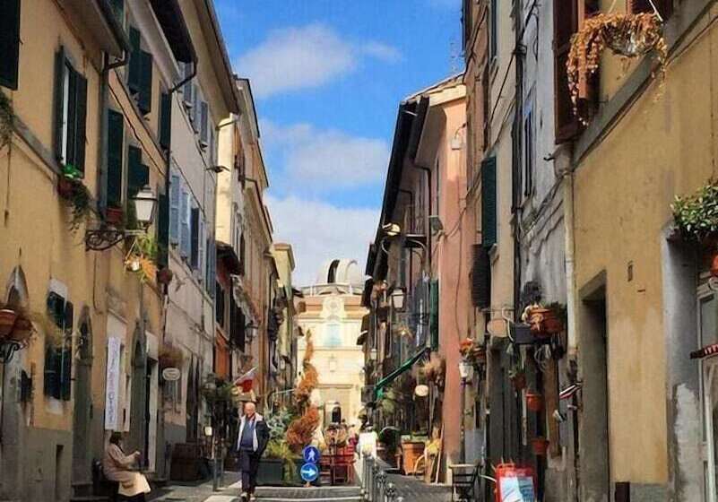 پانسیون Cape House