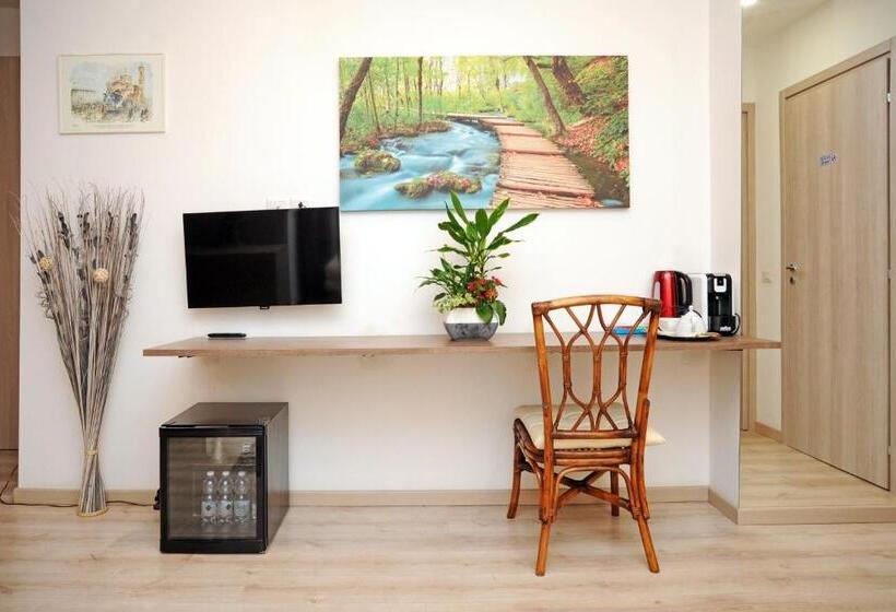 펜션 Foresteria Via Italia