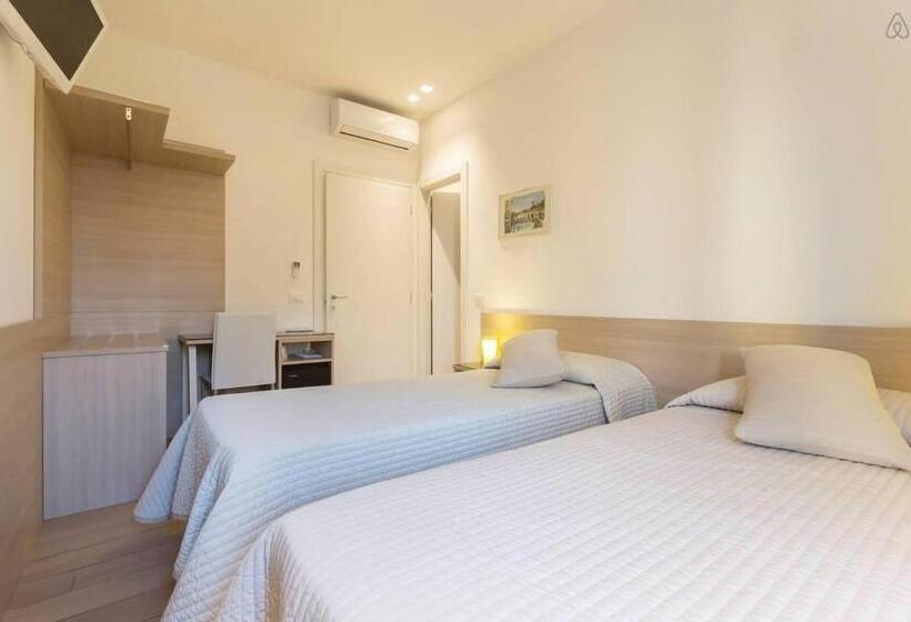 펜션 Foresteria Via Italia