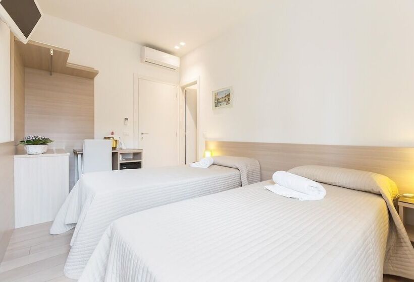 펜션 Foresteria Via Italia