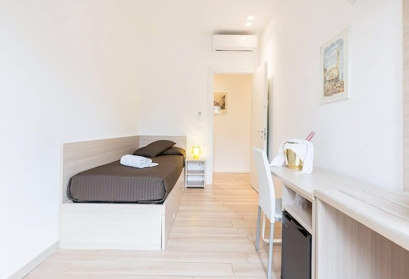 펜션 Foresteria Via Italia