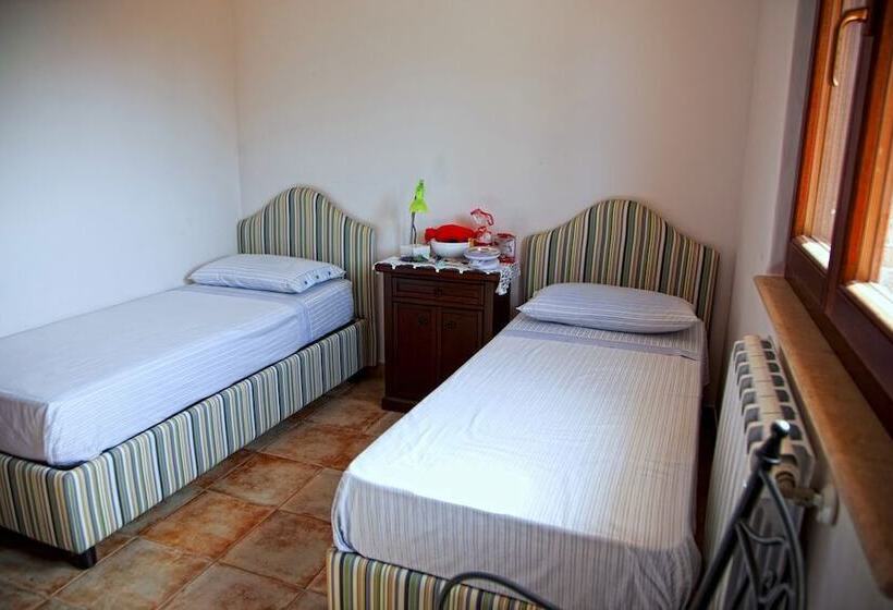 ペンション Il Veliero E I Girasoli