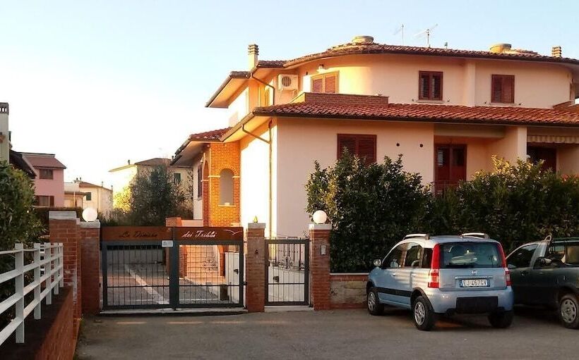 بنسيون La Dimora Dei Tribbi
