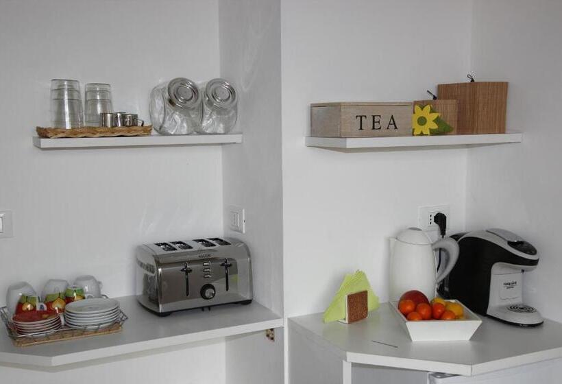 بنسيون La Lanterna Camere & More